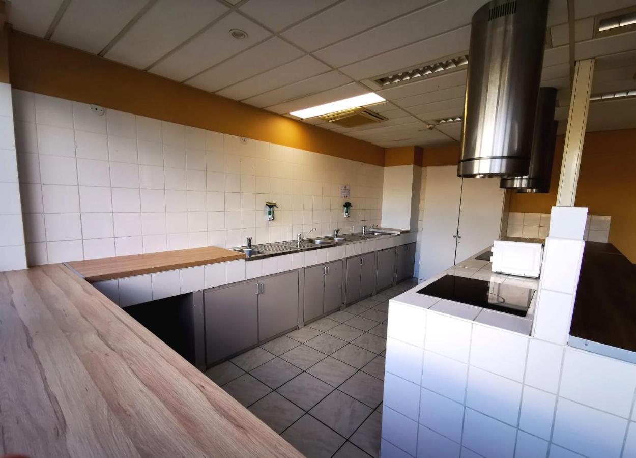 Paris Par Trains, Area, Studios Avec Salle De Bain Et Kitchenette Privees, Ou, Chambres Avec Salles Bain Et Cuisines Communes Persan Luaran gambar